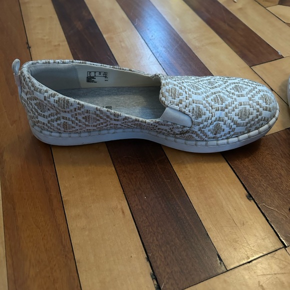 Clark slip-on flats - Picture 3 of 7